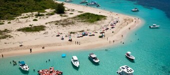 The Best Ocean View, Very Close to El Conquistador Hotel.