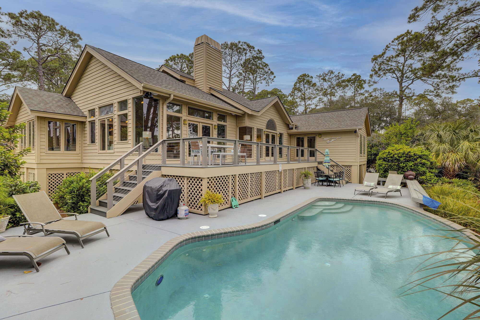 18 Audubon Pond - Beautiful Marsh Views, Private Pool and an EV Charger too!