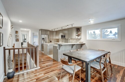 Belle Canmore Home avec vue et marche à DT