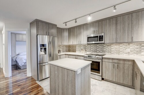 Beautiful Canmore Home with views and walk to DT