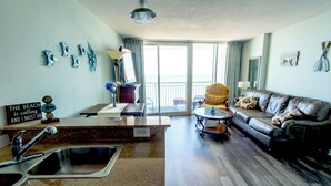 Living area - Amazing Luxury Direct Ocean Front 1BD/1BA,  Modern Decor. Great Location! (Myrtle Beach)