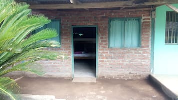 Sovsal - sovsal (män och kvinnor) - delat badrum (3 Bunk Beds, 6 People) | Mörkläggningsgardiner, strykjärn/strykbräda, gratis wi-fi och sängkläder