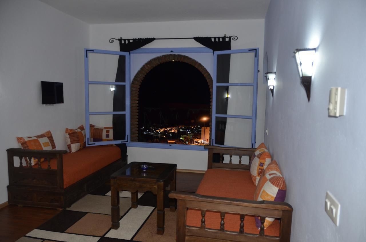 suite, multiple beds | blackout curtains, iron/ironing board, free wifi, bed sheets