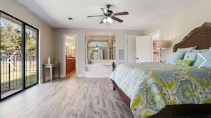 5 slaapkamers, een strijkplank/strijkijzer, gratis wifi, beddengoed