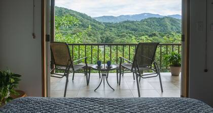 Maison d'hôtes Torio avec vue panoramique sur les montagnes et à distance de marche de la plage