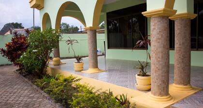 Jayliz Lodge Tema