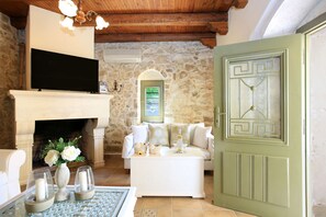 Grand Villa, Multiple Bedrooms, Private Pool | Living room - Villa Pasiphae (Faistos)