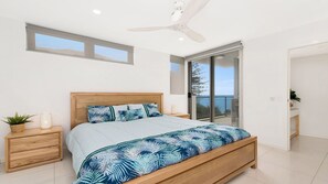 3 bedrooms, WiFi, bed sheets - Kings Edge Unit 10 Kings Beach QLD (KINGS BEACH)