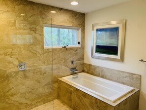 Combined shower/tub, jetted tub, hair dryer, towels - Oceanfront, Private Beach Access (Hilton Head)
