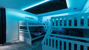 8 bedrooms, iron/ironing board, free WiFi, bed sheets