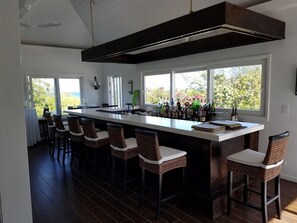 Bar (on property) - Historic Home Directly on Windermere Beach w/Club (Windermere)