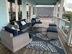 Terrace/patio - Sea Breeze Cove-waterfront-rooms with views, dock with fish (Rockport)