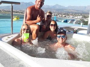 Außenpool, Infinity-Pool