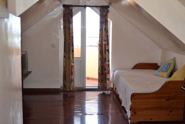 1 Schlafzimmer, Bügeleisen/Bügelbrett, Internetzugang, Bettwäsche