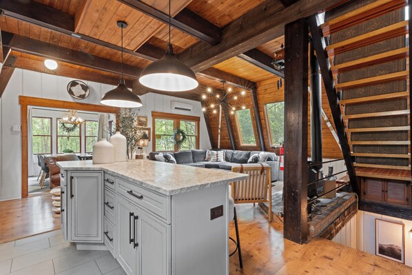 Interior - 6 Bedroom 3 Bath A-Frame Lake Harmony New Hot Tub, Private Pickleball Court (Lake Harmony)