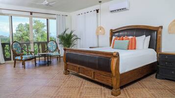 Suite Lune de Miel, 1 trÚs grand lit, non-fumeurs, vue plage | Coffres-forts dans les chambres, chambres insonorisées