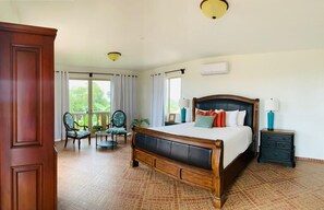Honeymoon Suite, 1 King Bed, Non Smoking, Beach View | In-room safe, soundproofing, iron/ironing board, free WiFi - El Regalo Resort (Boca Chica)