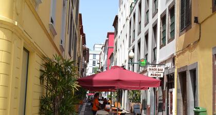 Central Studio in Funchal 1N