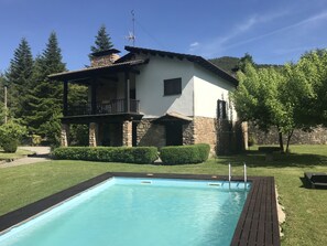 Exterior - Rural house (rental) Can Toni Rural for 9 people (Gombrèn)