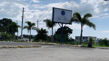 Entrada de la propiedad