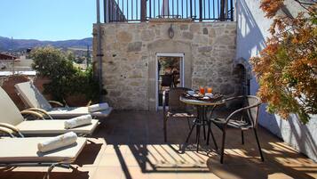 Villa, 2 Bedrooms | Terrace/patio