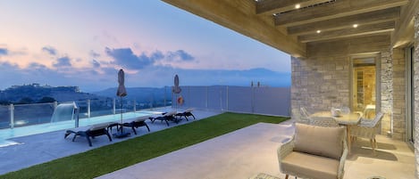 Luxury Villa, 2 Bedrooms | Terrace/patio