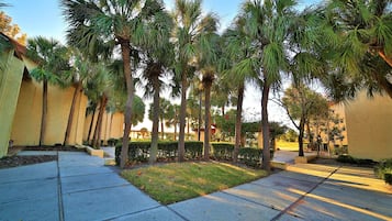 Enceinte de lâhĂ©bergement