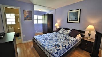 2 bedrooms, iron/ironing board, free WiFi, bed sheets