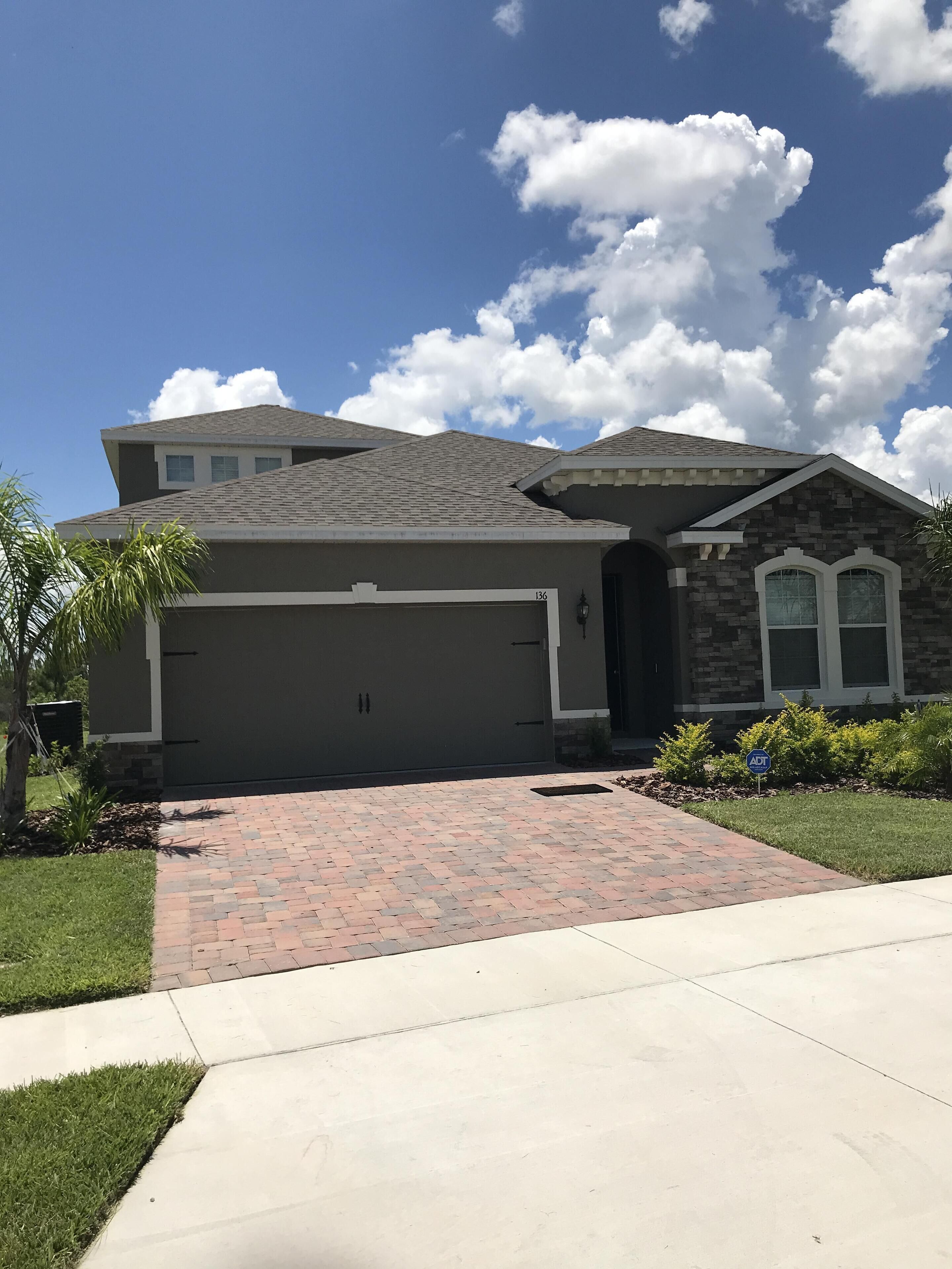 Orlando Single Family Home 4 Bedrooms, 2 Baths