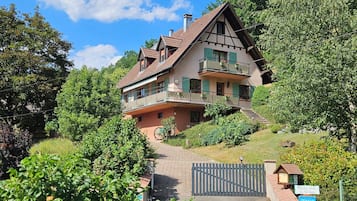 Esterni
