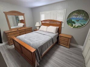 3 chambres, fer et planche à repasser, Wi-Fi gratuit, draps fournis
