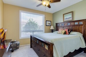 2 habitaciones, escritorio, tabla de planchar con plancha y wifi gratis 
