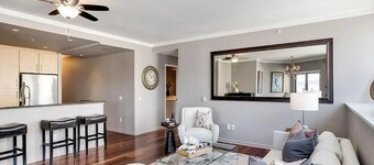 Amazing city & bay views! 2 bed, 2 bath, best location, parking, pool, gym, spa!