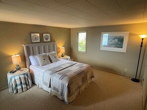 2 habitaciones, escritorio, tabla de planchar con plancha y wifi gratis 