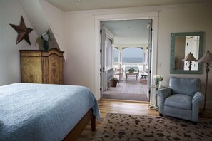 5 bedrooms, iron/ironing board, free WiFi, bed sheets - Memory Making Oceanfront, 5BR/5BA Mansion, Pool (Isle of Palms)