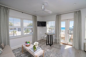 Smart TV, DVD player