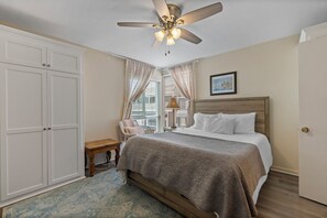 4 bedrooms, iron/ironing board, WiFi, bed sheets