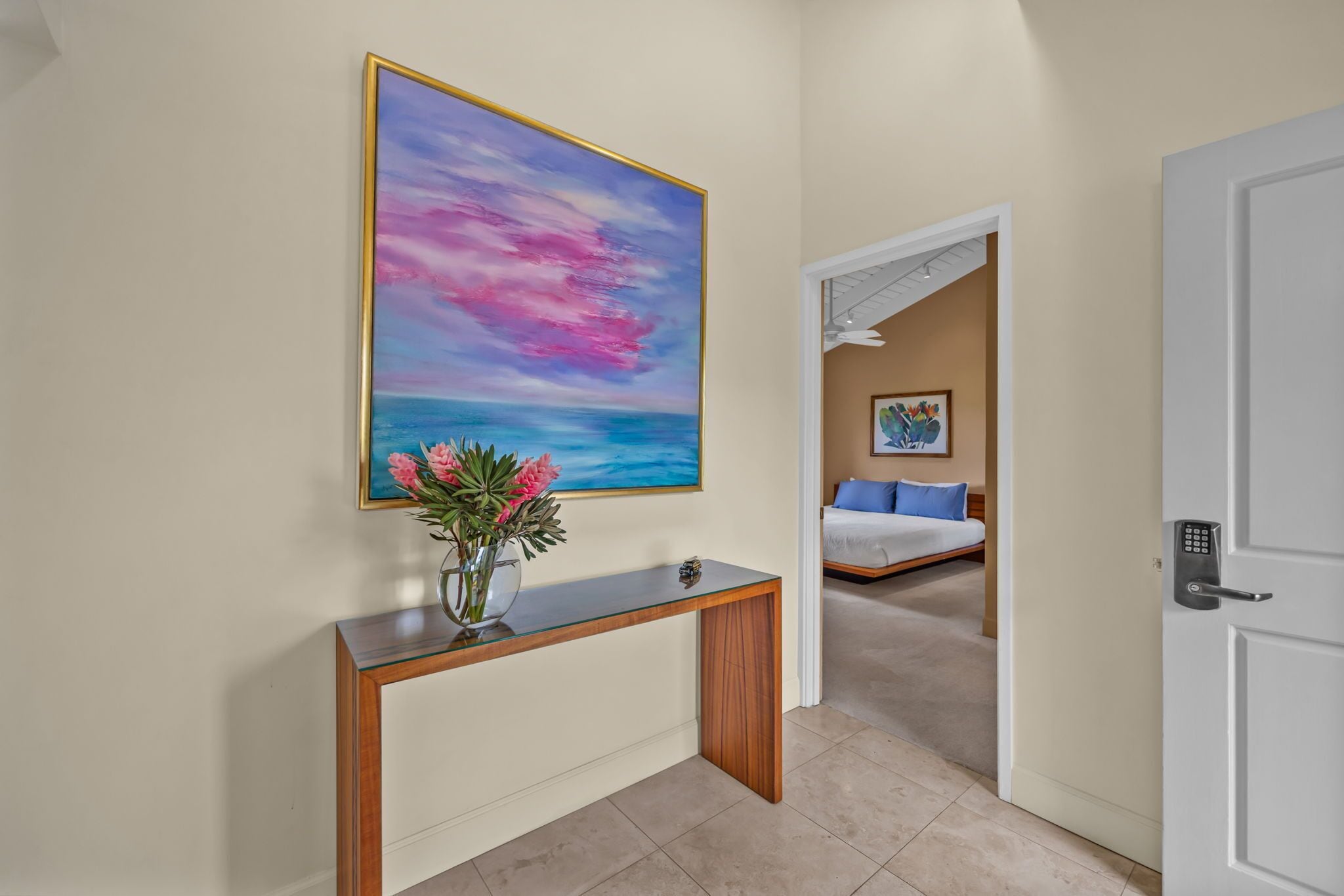 2 bedrooms, in-room safe, iron/ironing board, free WiFi