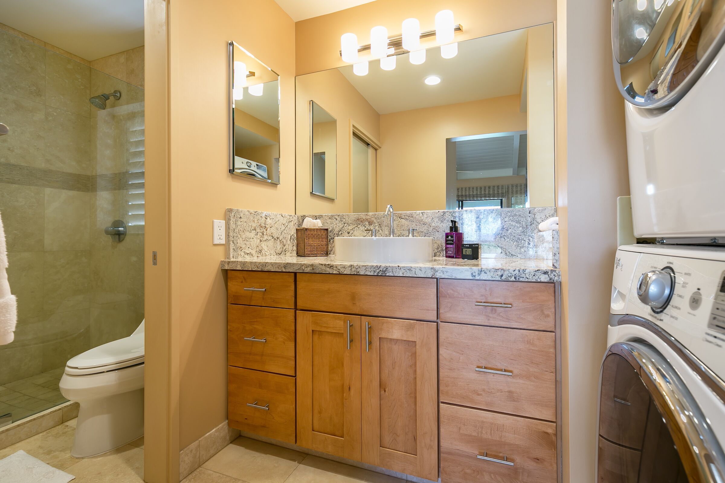 Combined shower/tub, hair dryer, towels, soap