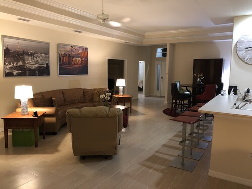 Golfer’s Paradise 3/2 Luxury Vacation Home