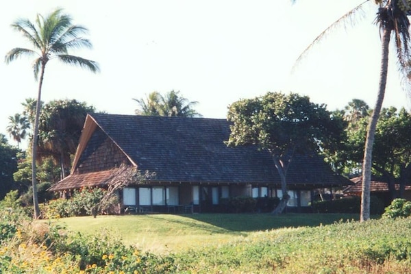 1121 Kalua Koi Road, 1A Kaluako Resort