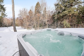 Bain à remous extérieur