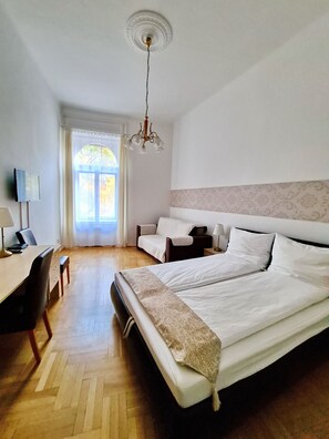 2 Schlafzimmer, Bügeleisen/Bügelbrett, kostenloses WLAN, Bettwäsche