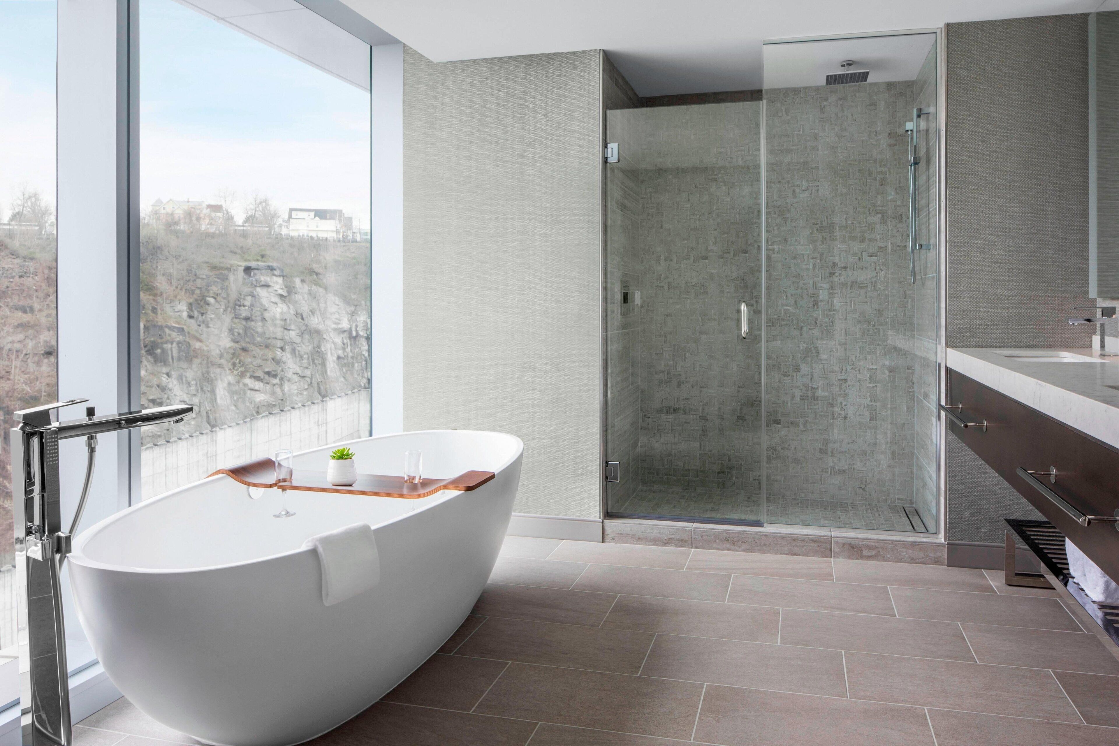 hydromassage showerhead, free toiletries, hair dryer, towels