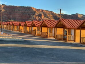 Exterior - Red Canyon Cabins (Kanab)