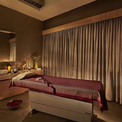 Couples treatment room(s), body treatments, body wraps, body scrubs