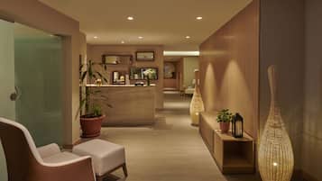 Couples treatment rooms, body treatments, body wraps, body scrubs