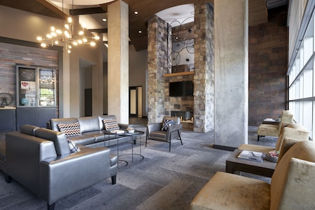 Lobby. Archer Hotel Seattle/Redmond