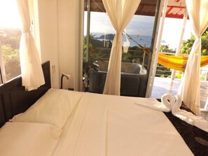 Luksus-lejlighed - flere senge - ikke-ryger - havudsigt | 7 soveværelser, pengeskab på værelset, individuelt design