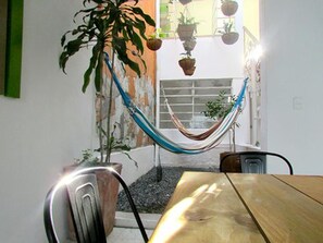 Terrace/patio - Hostal El Aguacate (Cali)